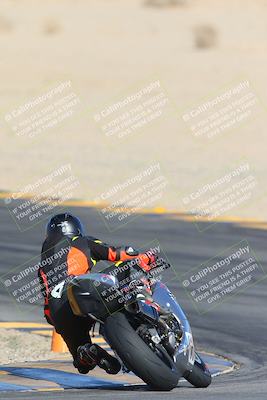 media/Dec-05-2024-Racers Edge (Thu) [[e102e0690b]]/3-B Group/Session 1 Turn 8 Backside/